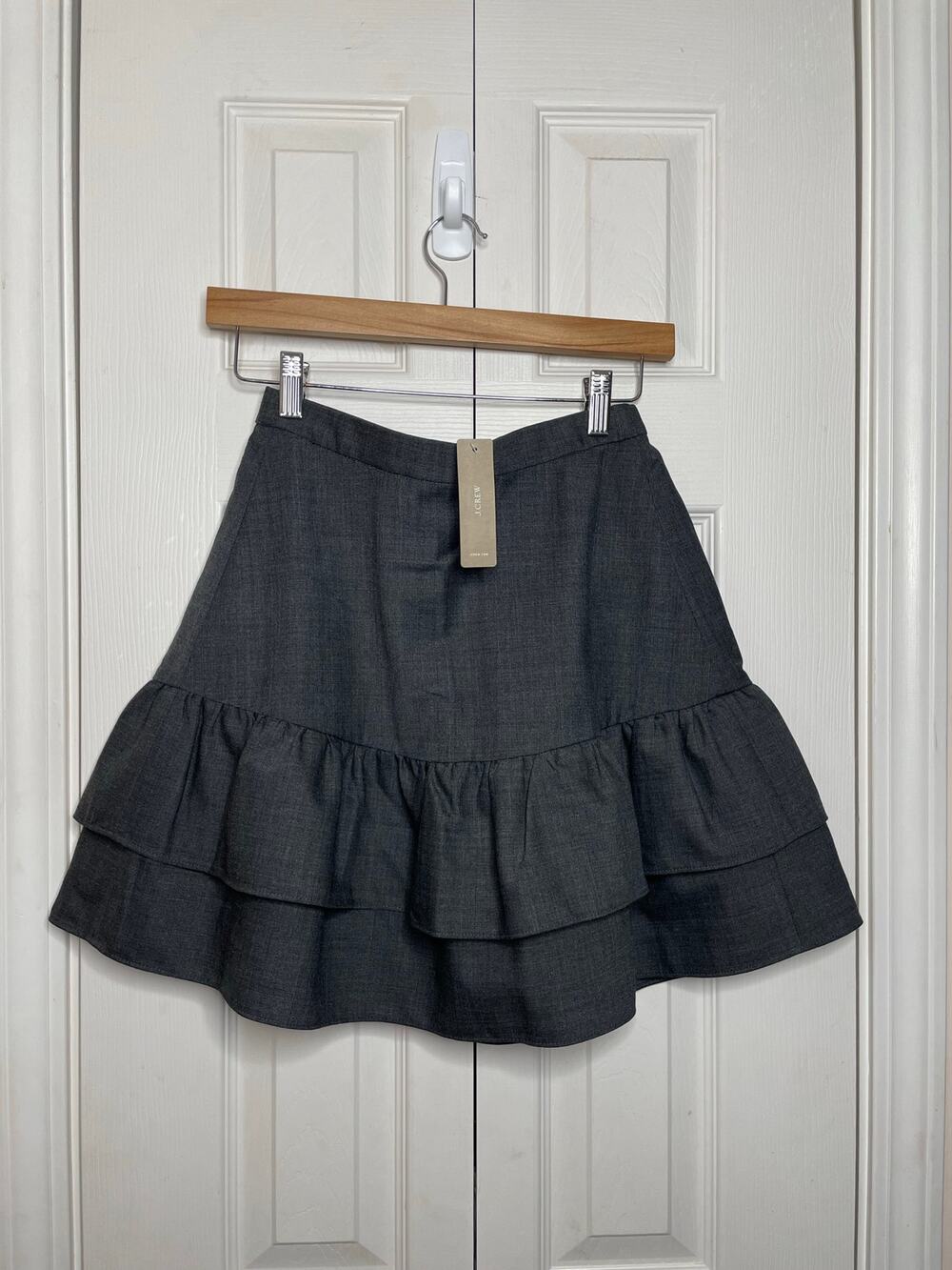 NEW J. CREW Womens Gray Tiered Mini Skirt Size 00 Wool Flannel Ruffle Lined